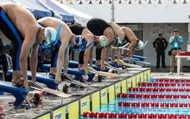 الفرق المشاركة في بطولة العالم للسباحة بالزعانف للماسترز بشرم الشيخ.. تفاصيل